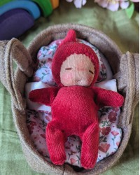 Sleepy Pocket Baby mit Nestchen (rot)